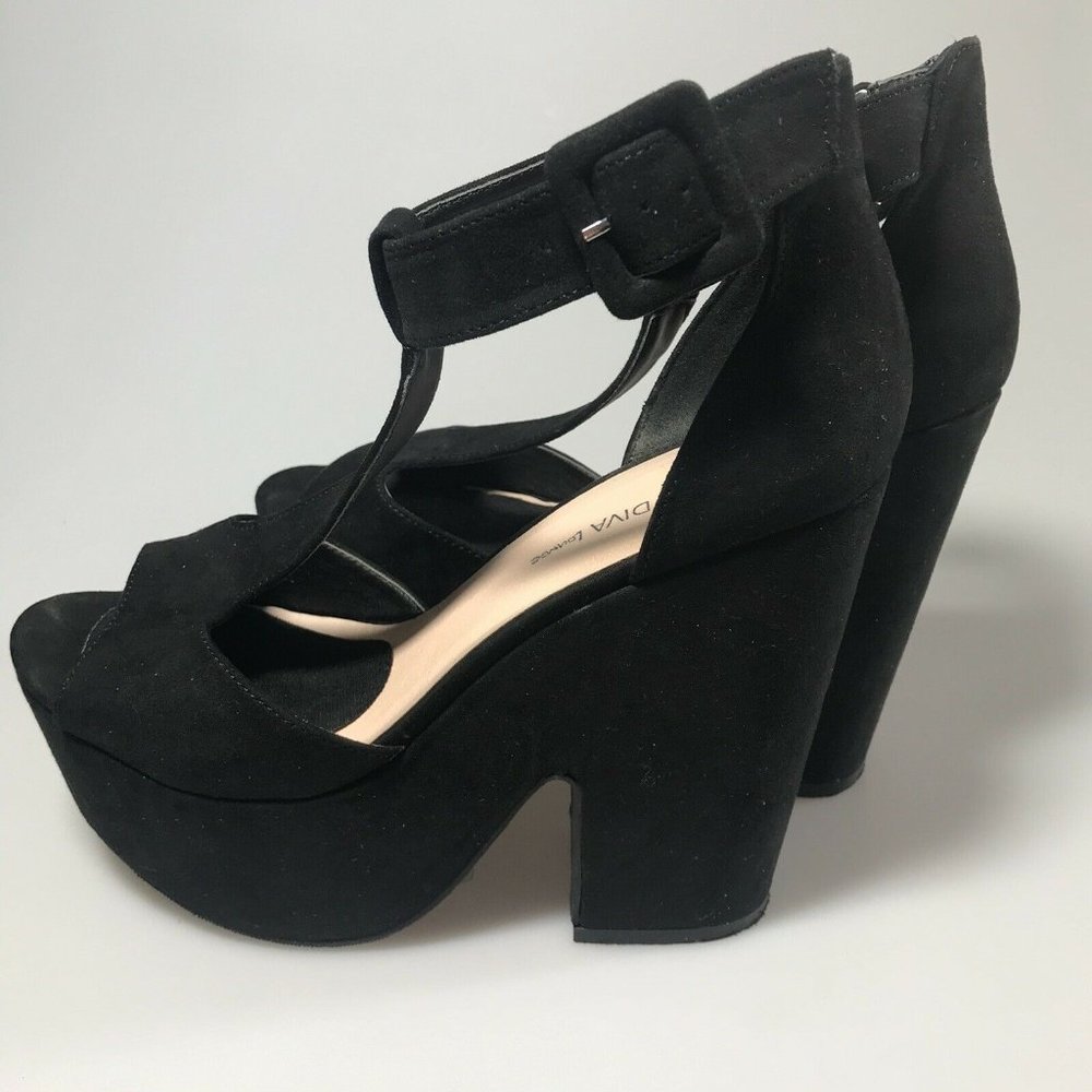 Wild Diva Lounge Women's Classical Chunky Heel San